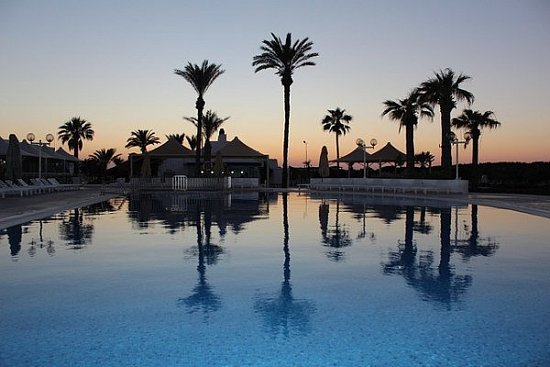 Пляжный отдых, курорты и достопримечательности Туниса - детальная элемента