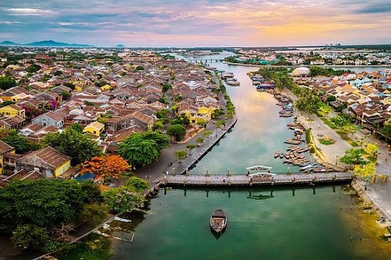 Курортный город Хойан — вьетнамская Венеция - детальная элемента