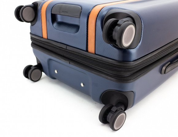 Чемодан Ricardo Cabrillo 2.0 Hardside маленький S поликарбонат USB темно-синий 146-19-432-4WB купить цена 25870.00 ₽