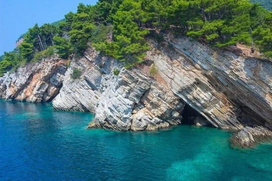 Отдых в Черногории — пляжный курорт Петровац